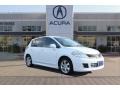 Fresh Powder White - Versa 1.8 SL Hatchback Photo No. 1