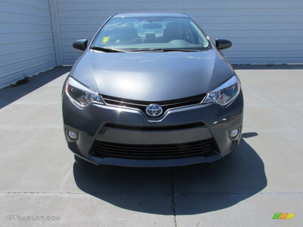 2016 Corolla LE Plus - Classic Silver Metallic / Black photo #8
