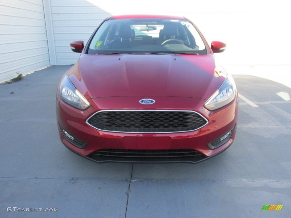 2015 Focus SE Hatchback - Ruby Red Metallic / Charcoal Black photo #8