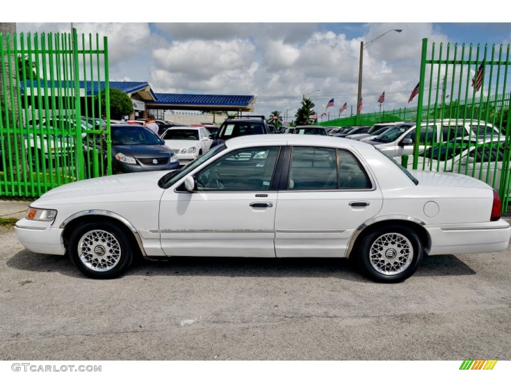 Vibrant White 2002 Mercury Grand Marquis GS Exterior Photo #107139782