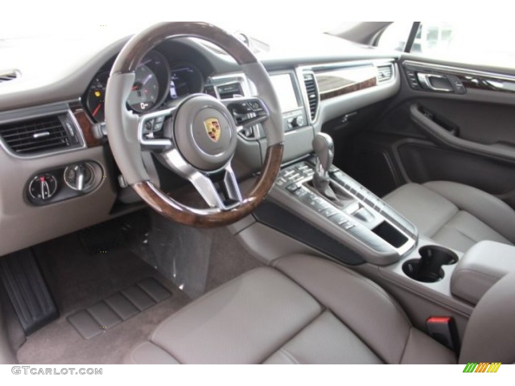 Agate Grey Interior 2016 Porsche Macan S Photo #107140088