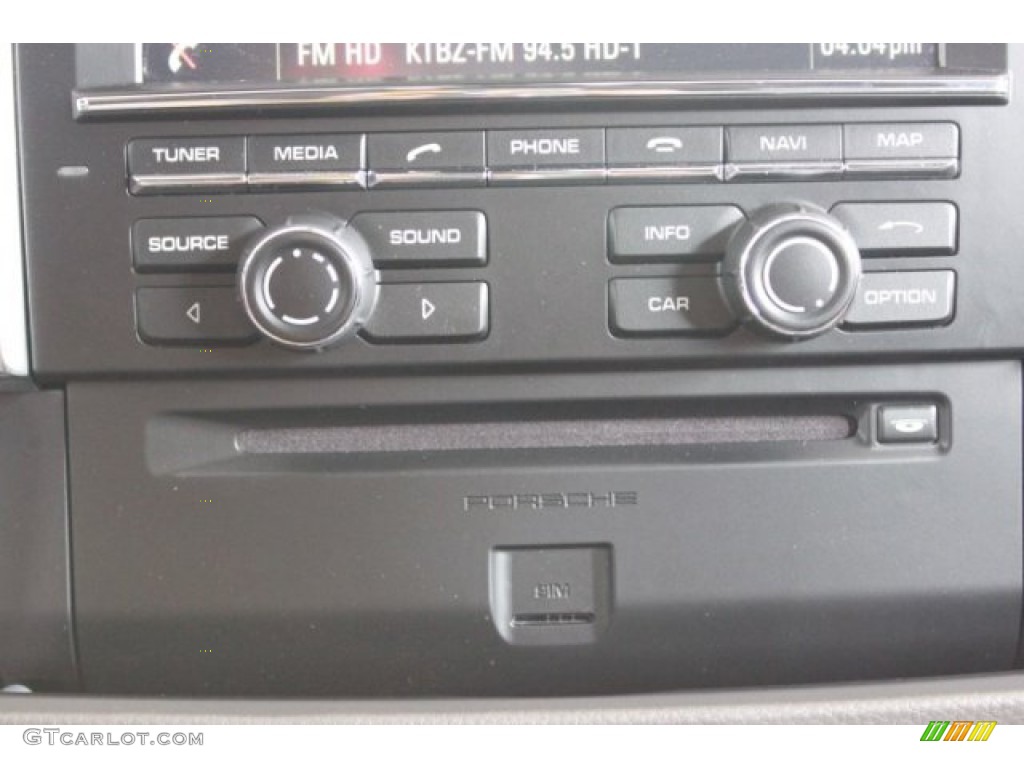 2016 Porsche Macan S Controls Photo #107140184
