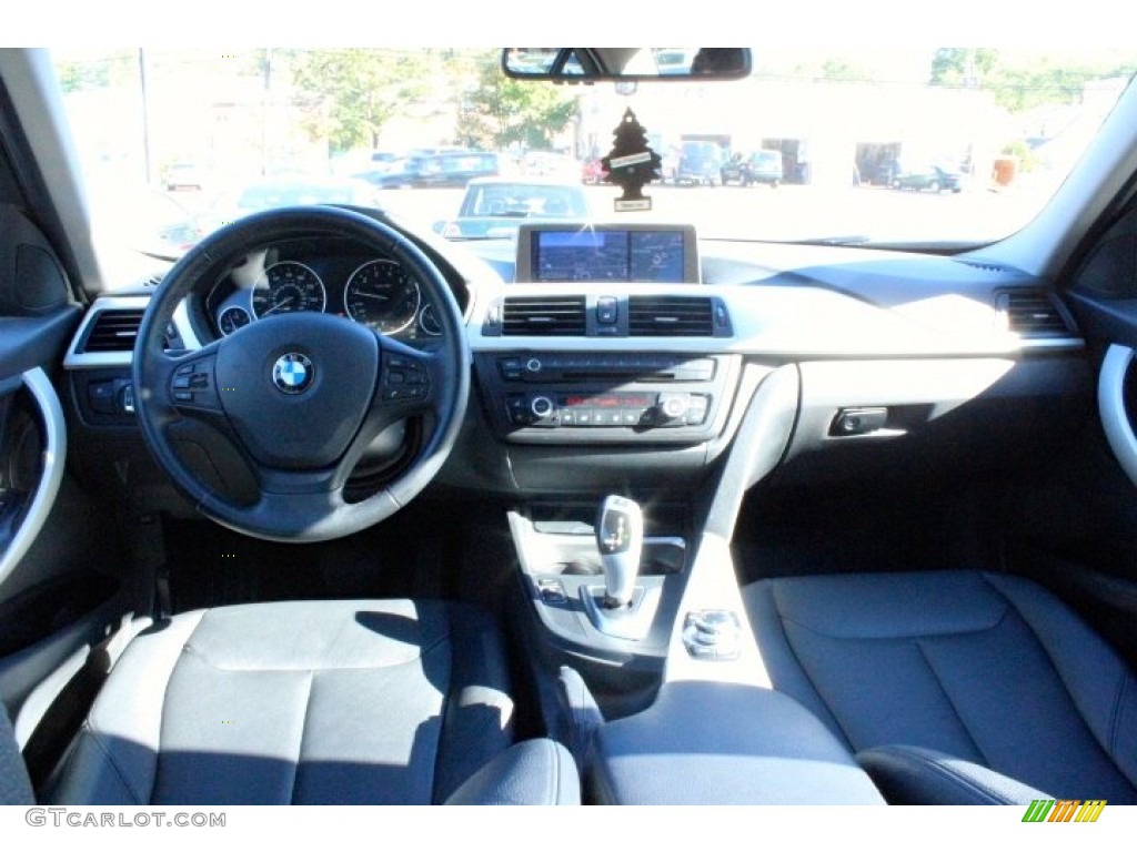 2013 3 Series 328i xDrive Sedan - Glacier Silver Metallic / Black photo #36