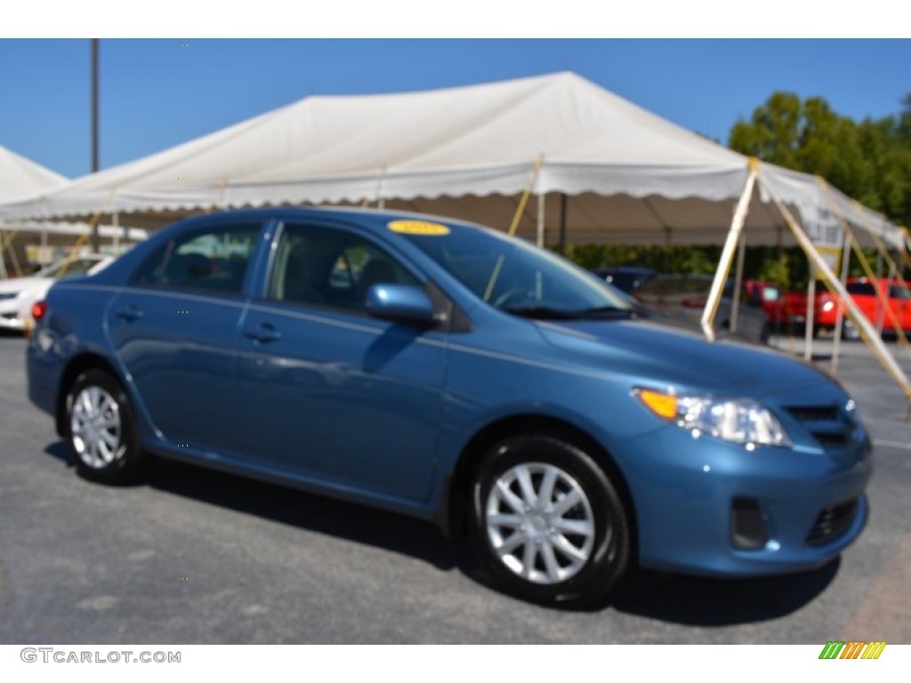 2013 Corolla LE - Tropical Sea Metallic / Bisque photo #1