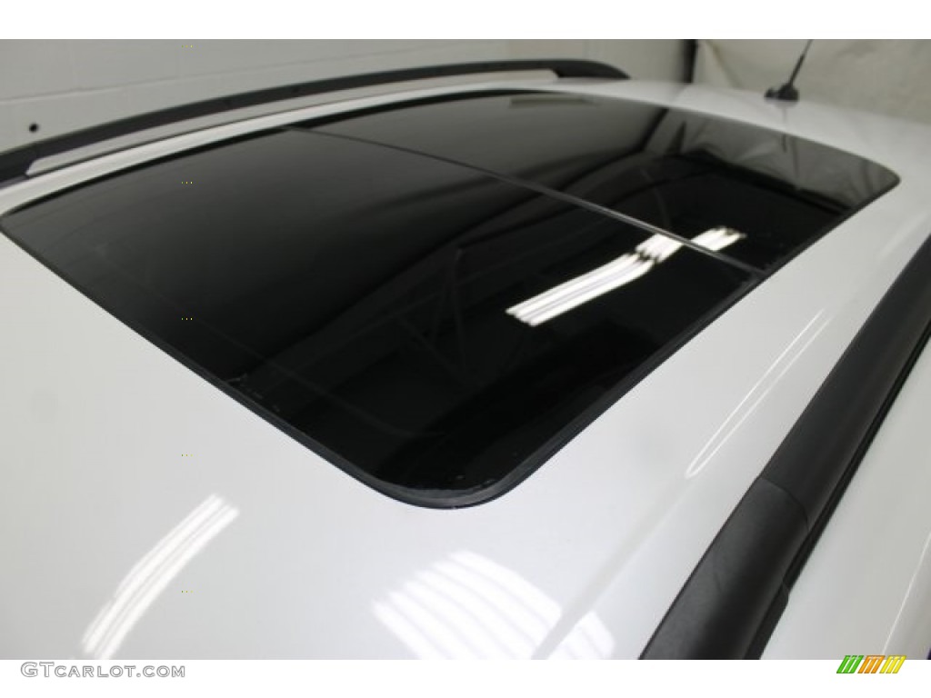 2016 Escape SE 4WD - White Platinum Metallic / Charcoal Black photo #8