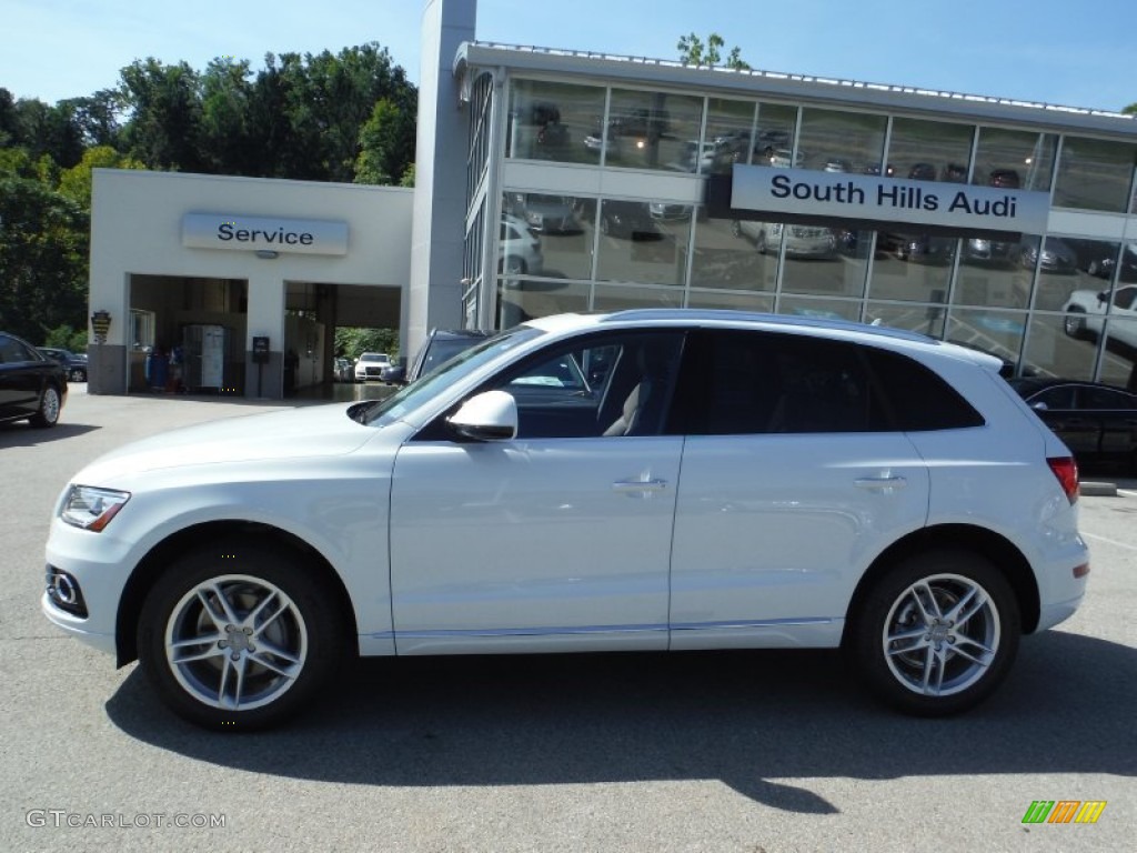 2016 Q5 2.0 TFSI Premium quattro - Glacier White Metallic / Chestnut Brown photo #2