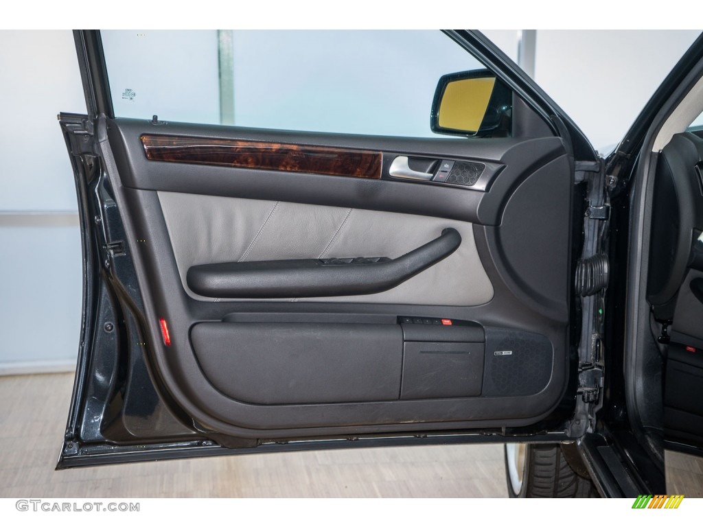 2004 Audi Allroad 4.2 quattro Avant Door Panel Photos