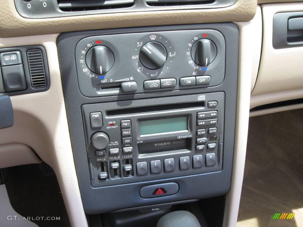 2003 C70 LT Convertible - White / Beige photo #10