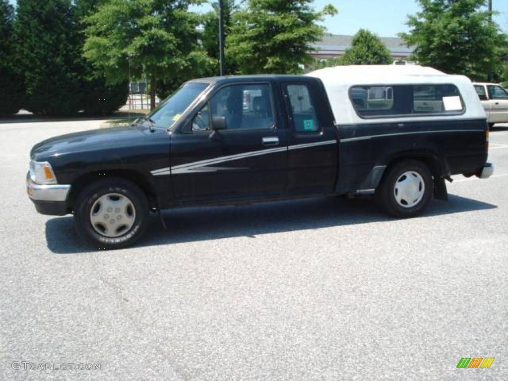 1992 Pickup Deluxe Extended Cab - Silver Metallic / Gray photo #2