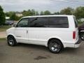 2000 Ivory White Chevrolet Astro AWD Passenger Van  photo #2