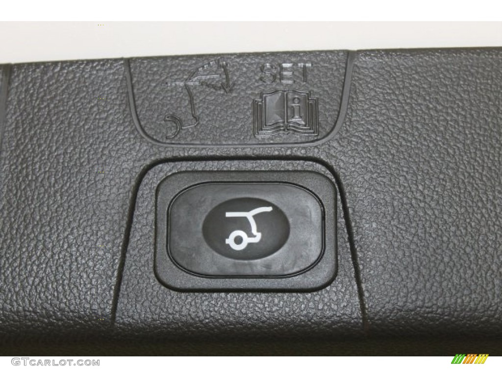 2015 C-Max Hybrid SE - White Platinum Tricoat / Charcoal Black photo #7