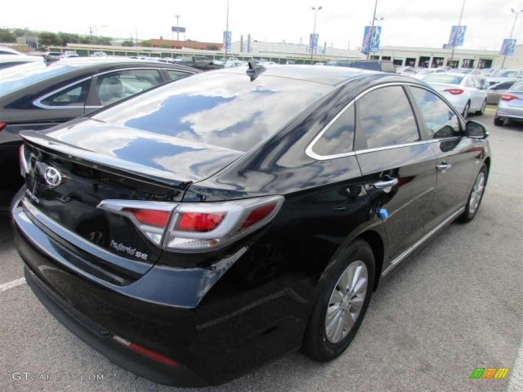 2016 Sonata Hybrid SE - Eclipse Black / Beige photo #7