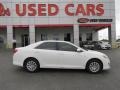 Super White - Camry LE Photo No. 9