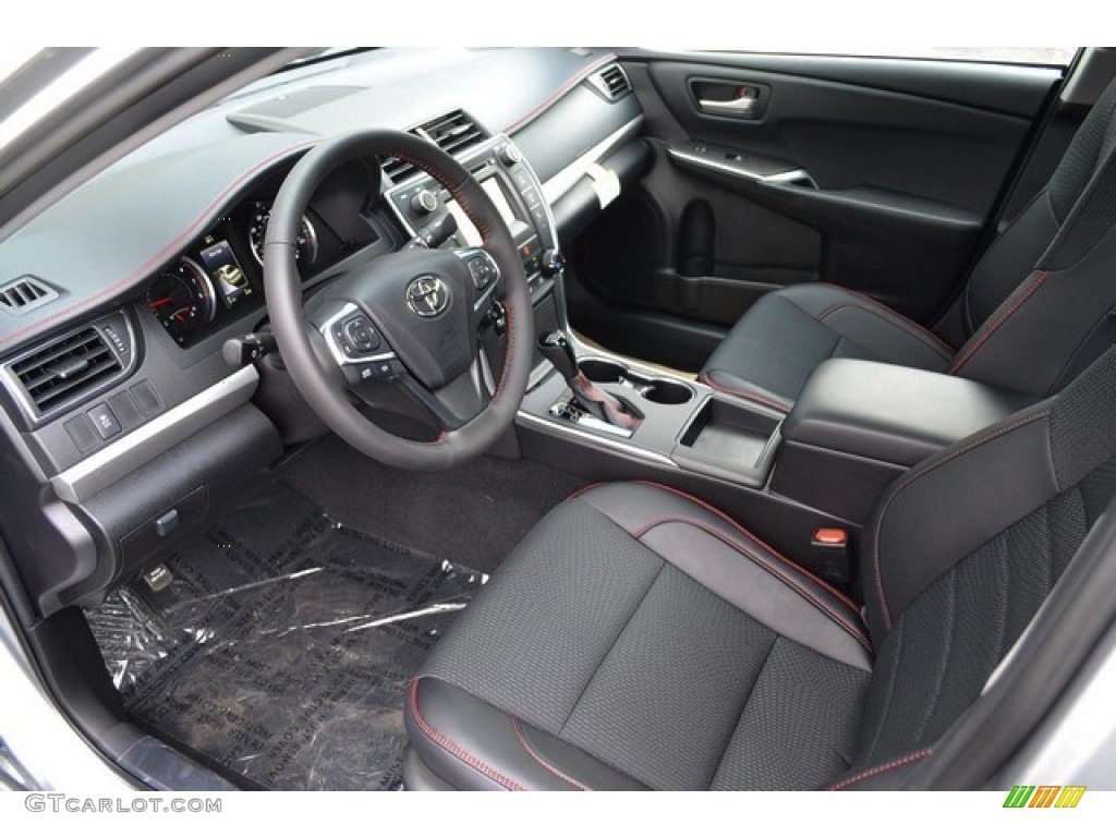 2016 Camry SE - Celestial Silver Metallic / Black photo #5