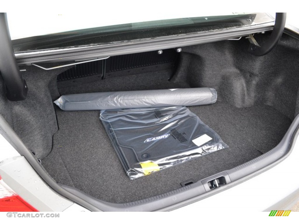 2016 Camry SE - Celestial Silver Metallic / Black photo #8