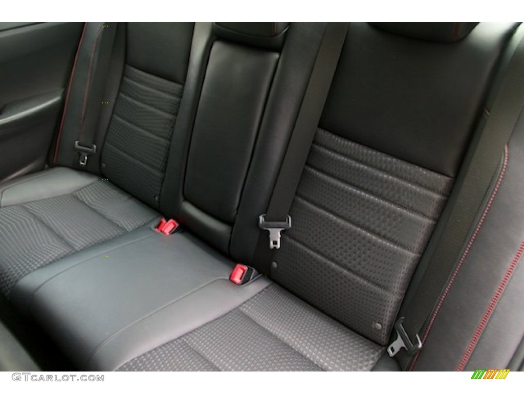 Black Interior 2015 Toyota Camry SE Photo #107199257