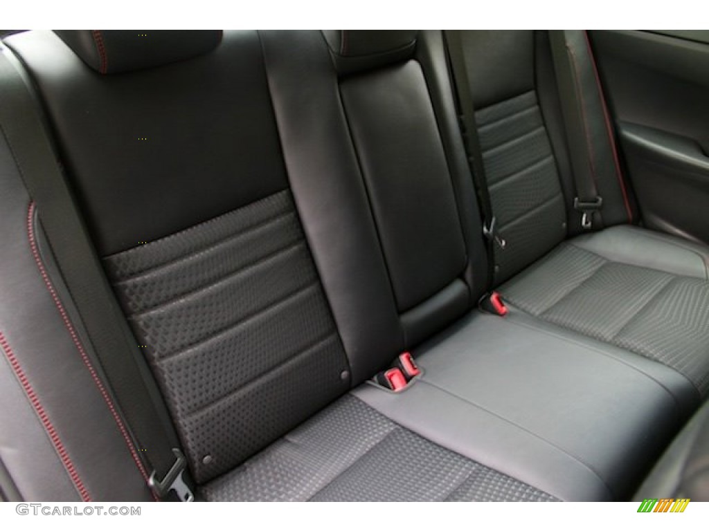 Black Interior 2015 Toyota Camry SE Photo #107199263