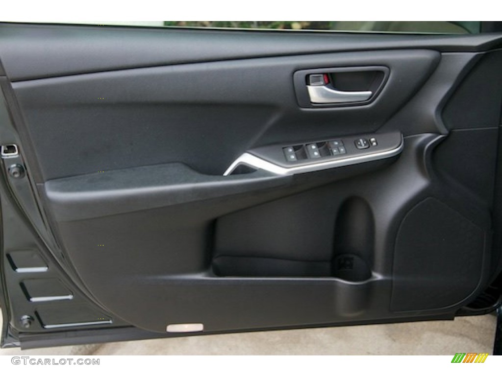 2015 Toyota Camry SE Black Door Panel Photo #107199281