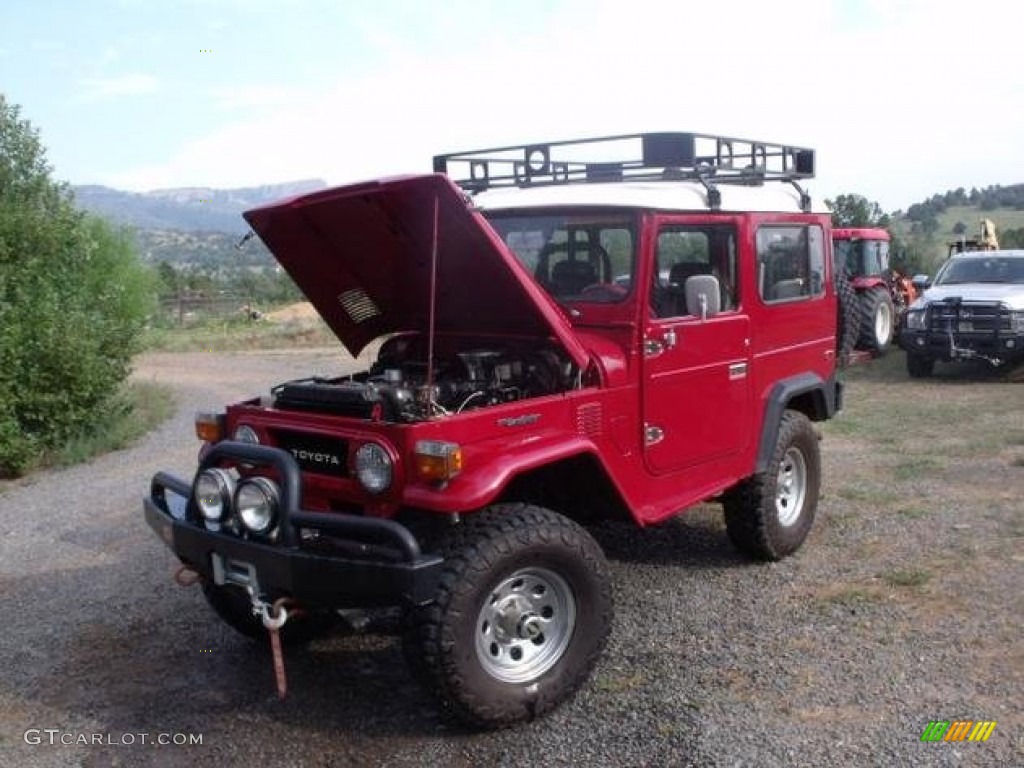 Freeborn Red 1978 Toyota Land Cruiser FJ40 Exterior Photo #107202878