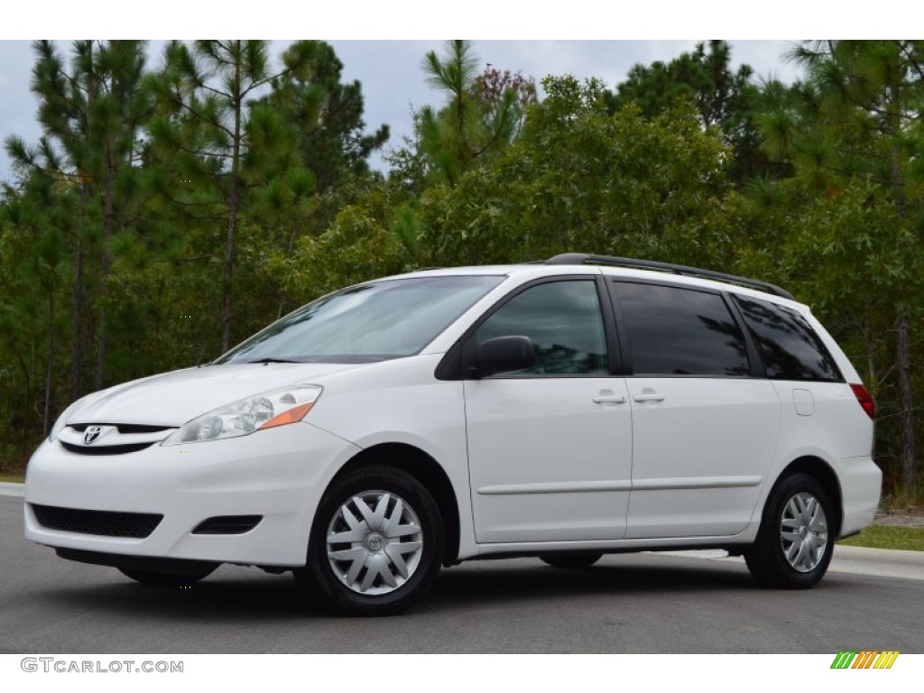 Natural White 2006 Toyota Sienna LE Exterior Photo #107204078