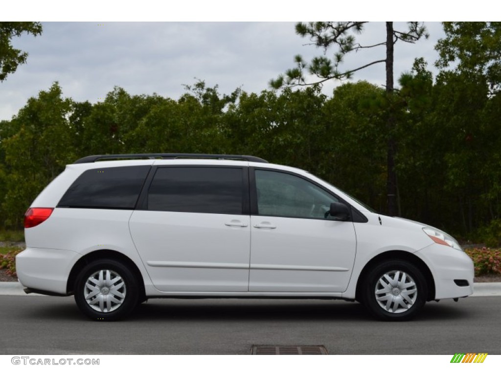 Natural White 2006 Toyota Sienna LE Exterior Photo #107204174