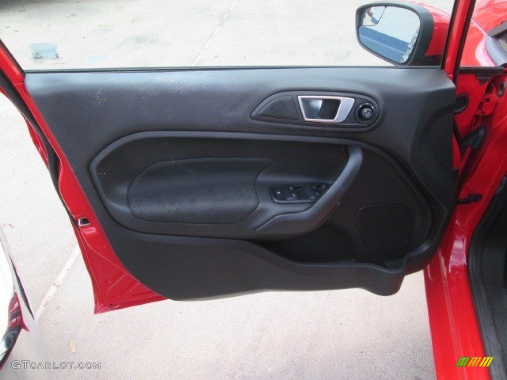 2015 Ford Fiesta SE Hatchback Door Panel Photos