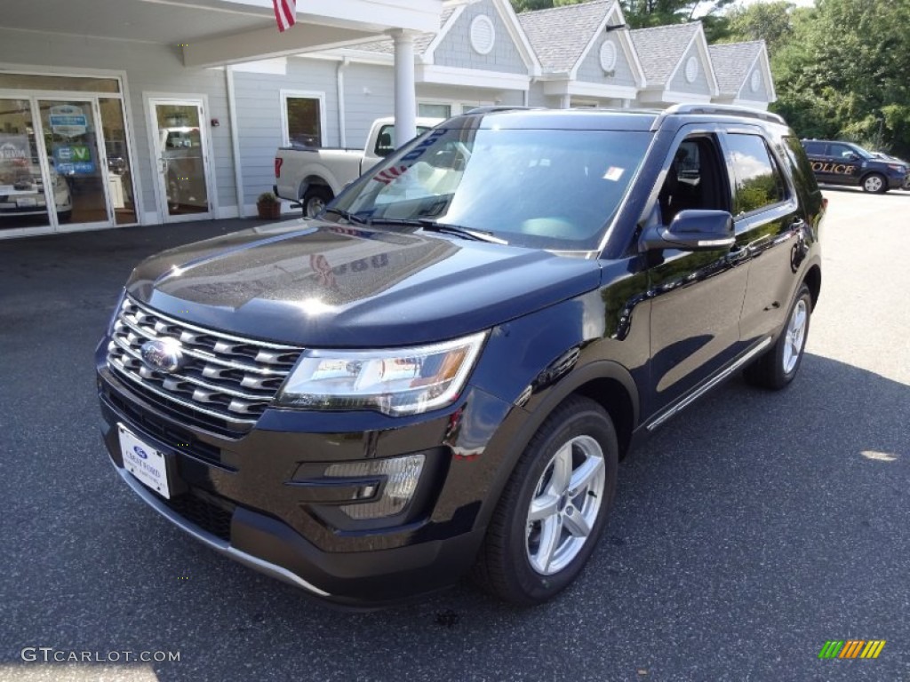 2016 Explorer XLT 4WD - Shadow Black / Ebony Black photo #3