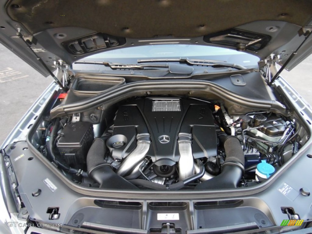 2013 Mercedes-Benz ML 550 4Matic Engine Photos