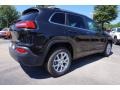 2016 Brilliant Black Crystal Pearl Jeep Cherokee Latitude  photo #3