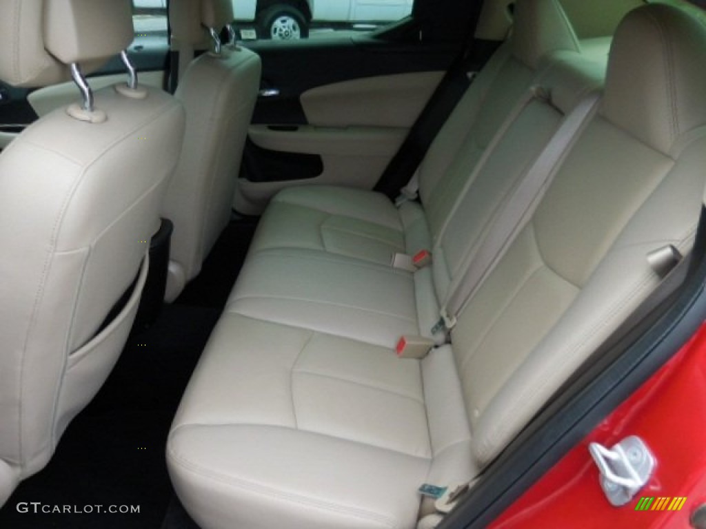 2013 Avenger SXT - Redline 2-Coat Pearl / Black/Light Frost Beige photo #5