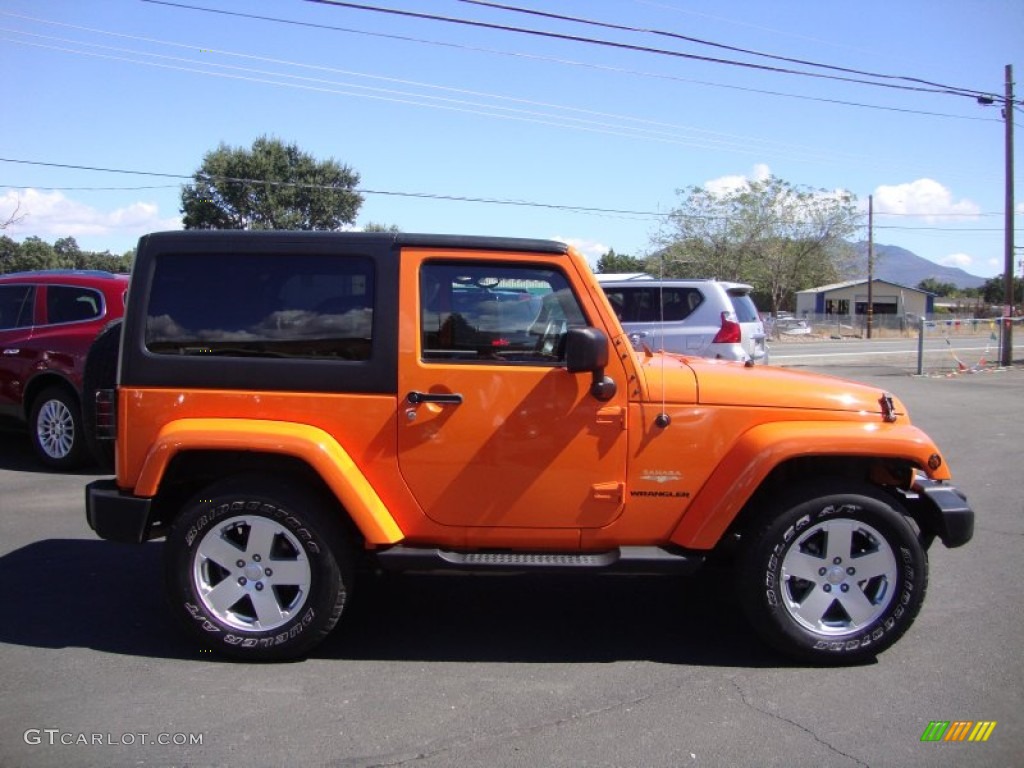 2012 Wrangler Sahara 4x4 - Crush Orange / Black/Dark Saddle photo #8