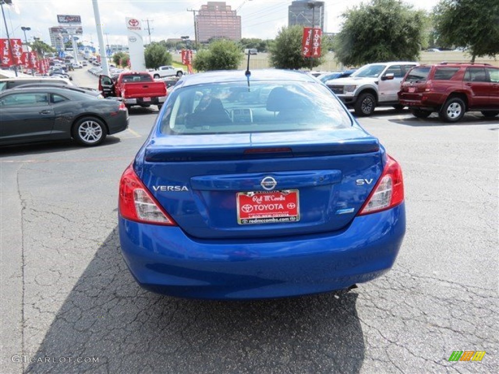 2014 Versa 1.6 S Sedan - Metallic Blue / Charcoal photo #7