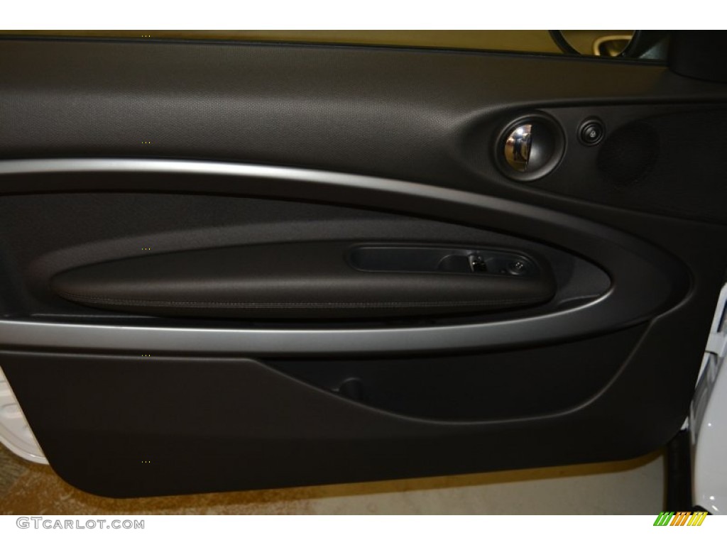 2015 Paceman Cooper S All4 - Light White / Carbon Black photo #6