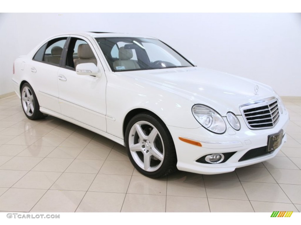 2009 E 550 Sedan - Arctic White / Black/Sahara Beige photo #1