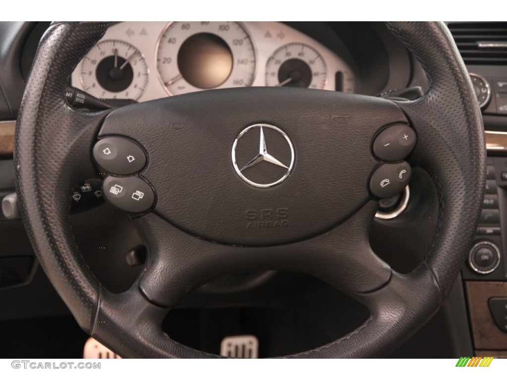 2009 Mercedes-Benz E 550 Sedan Black/Sahara Beige Steering Wheel Photo #107229298