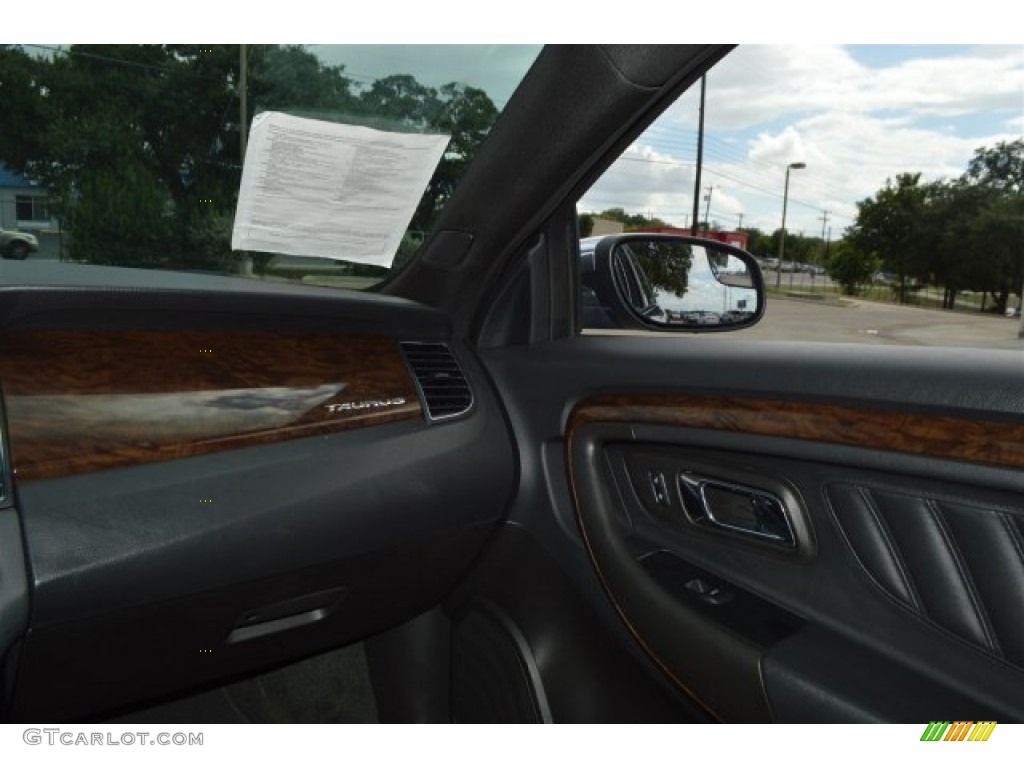 2015 Taurus Limited - Deep Impact Blue Metallic / Charcoal Black photo #15
