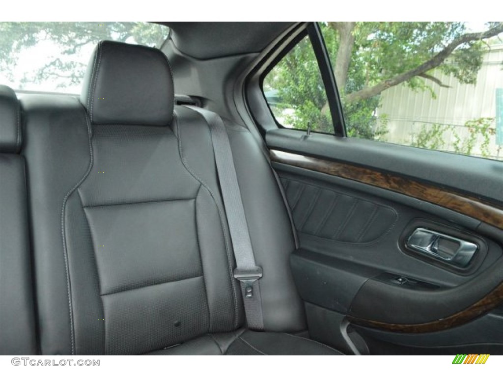 2015 Taurus Limited - Deep Impact Blue Metallic / Charcoal Black photo #19