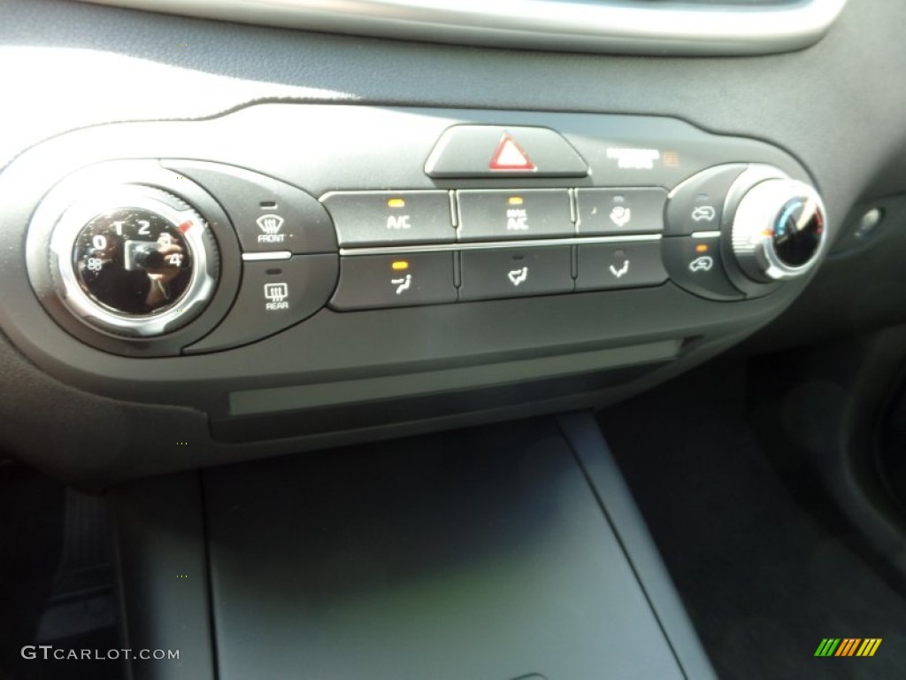 2016 Sorento LX - Ebony Black / Satin Black photo #18
