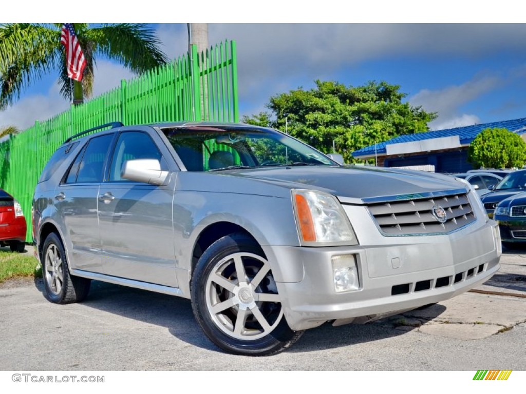 2004 Cadillac SRX V8 Exterior Photos