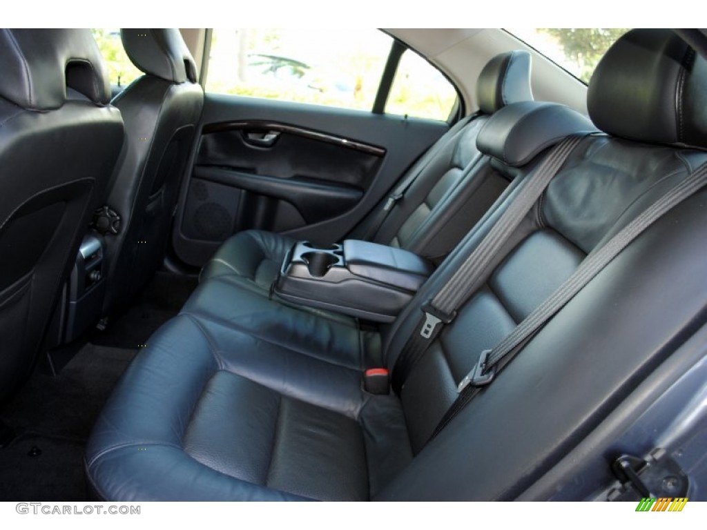 2007 Volvo S80 3.2 Rear Seat Photos