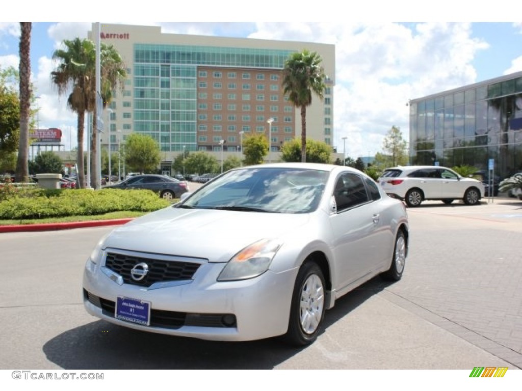 2009 Altima 2.5 S Coupe - Radiant Silver Metallic / Frost photo #2