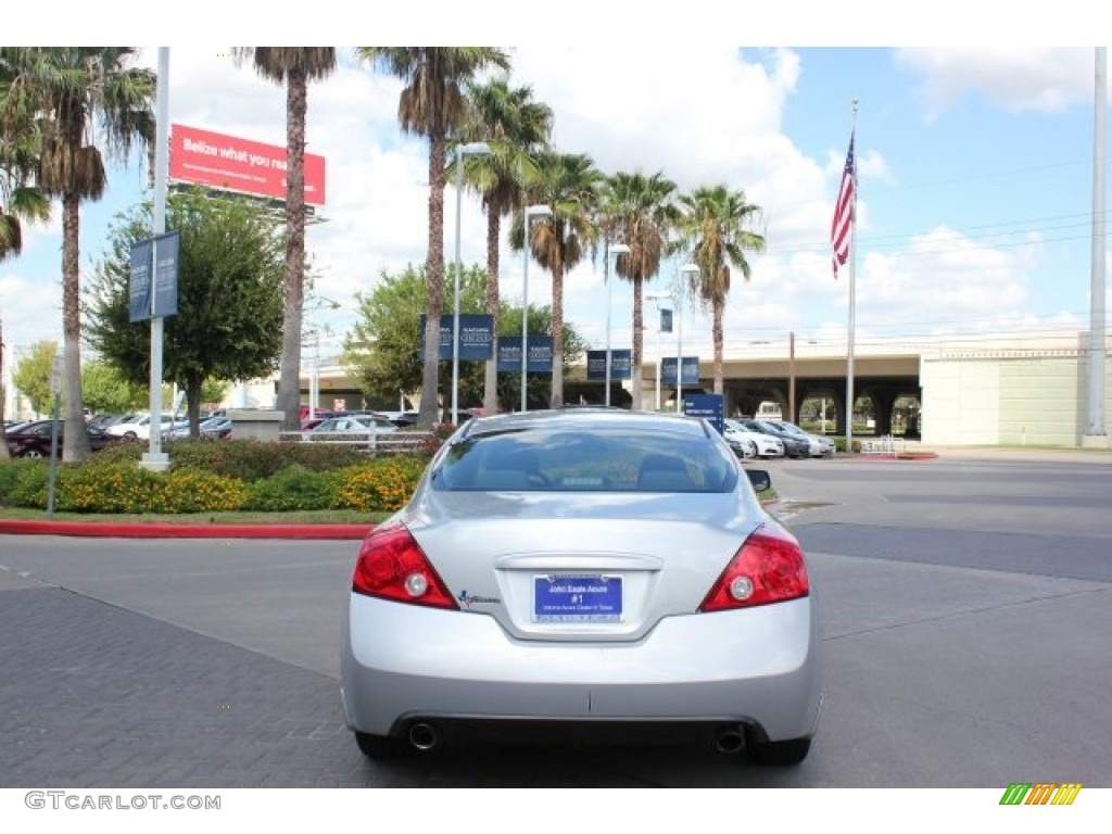 2009 Altima 2.5 S Coupe - Radiant Silver Metallic / Frost photo #6