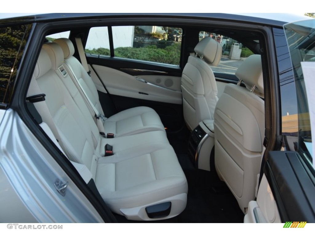 2015 BMW 5 Series 535i xDrive Gran Turismo Rear Seat Photo #107238813