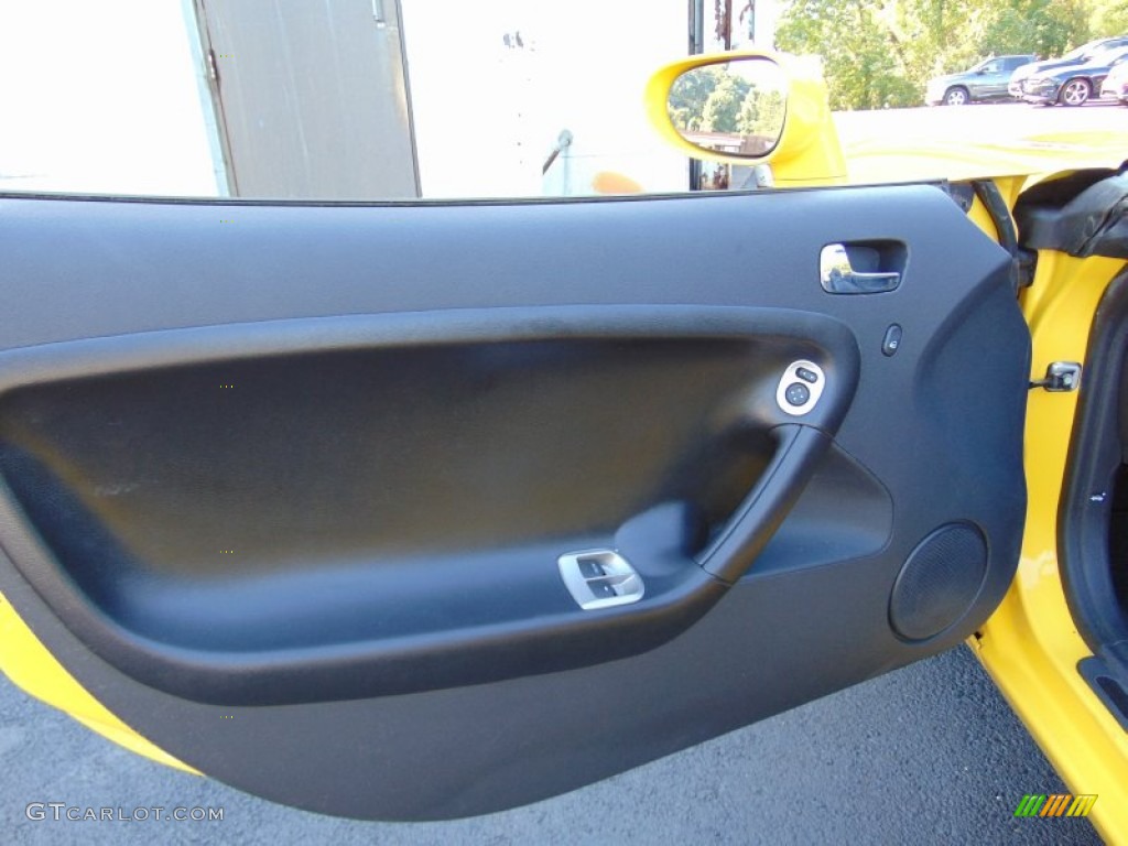2009 Solstice GXP Roadster - Mean Yellow / Ebony photo #15