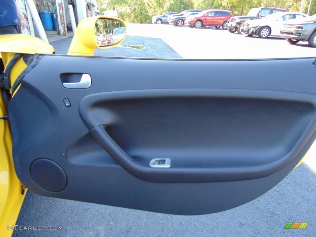 2009 Solstice GXP Roadster - Mean Yellow / Ebony photo #19
