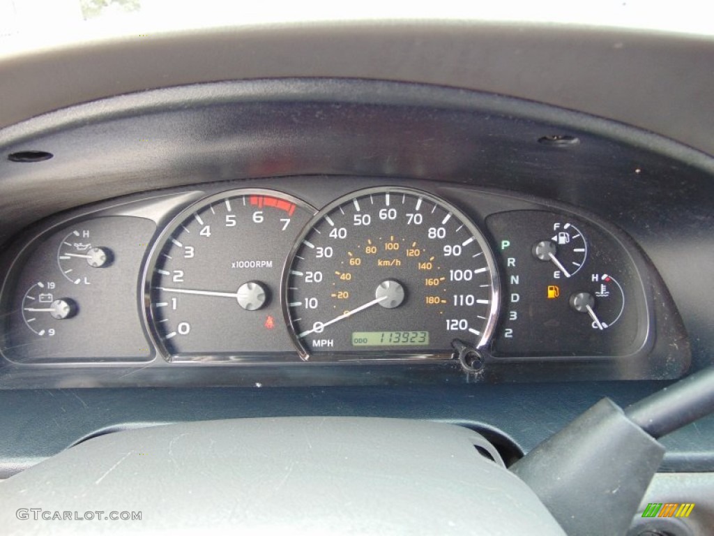 2006 Toyota Sequoia SR5 4WD Gauges Photo #107241725