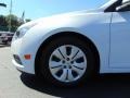 Summit White - Cruze LS Photo No. 11