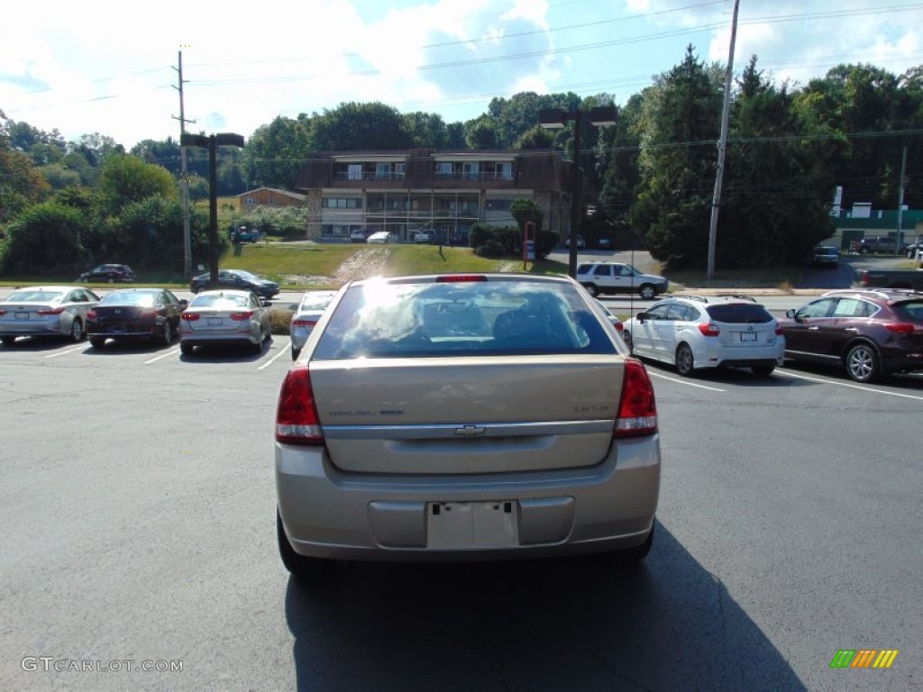 2005 Malibu Maxx LS Wagon - Light Driftwood Metallic / Neutral Beige photo #4