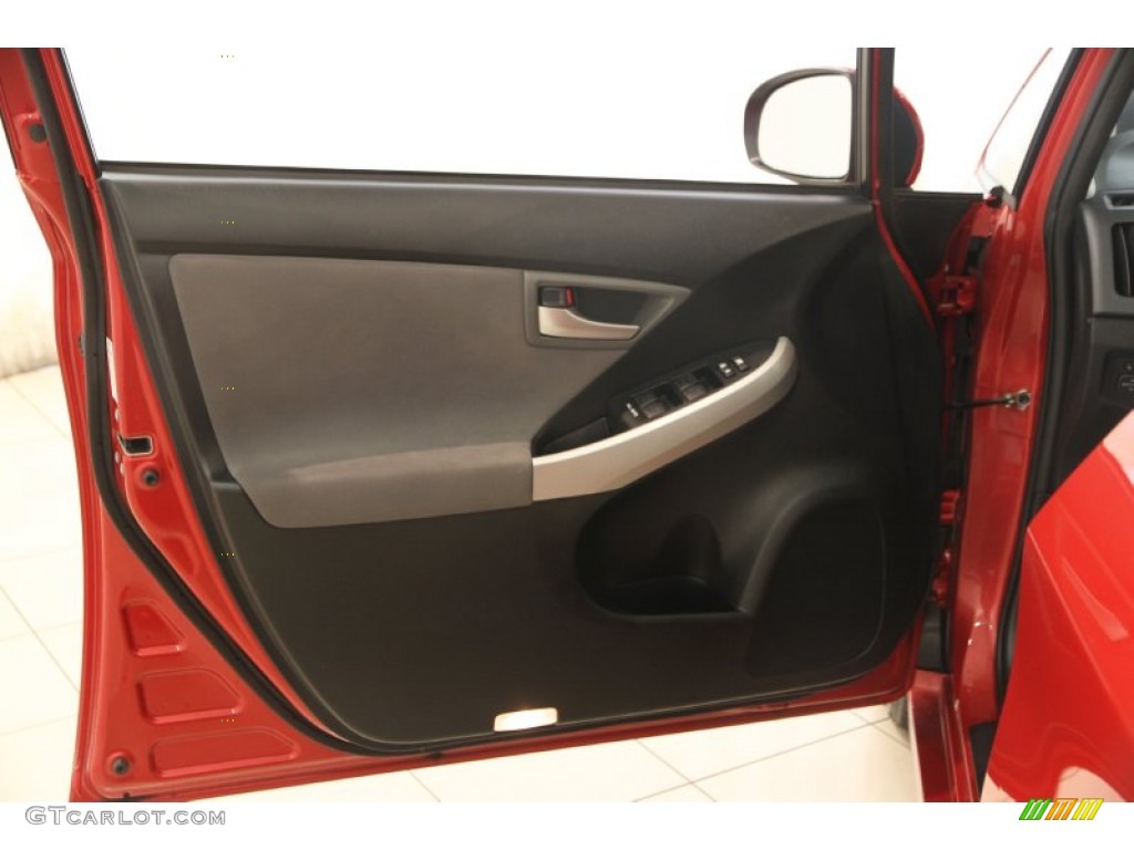 2014 Prius Two Hybrid - Barcelona Red Metallic / Dark Gray photo #4