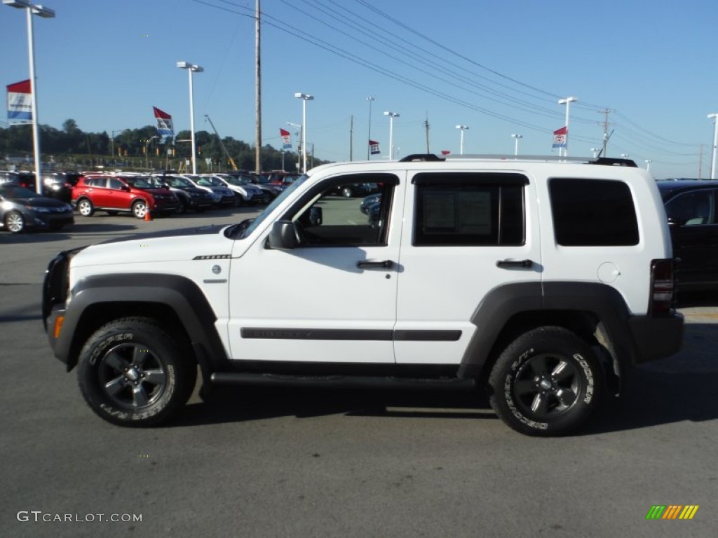 2011 Liberty Renegade 4x4 - Bright White / Dark Slate Gray photo #6